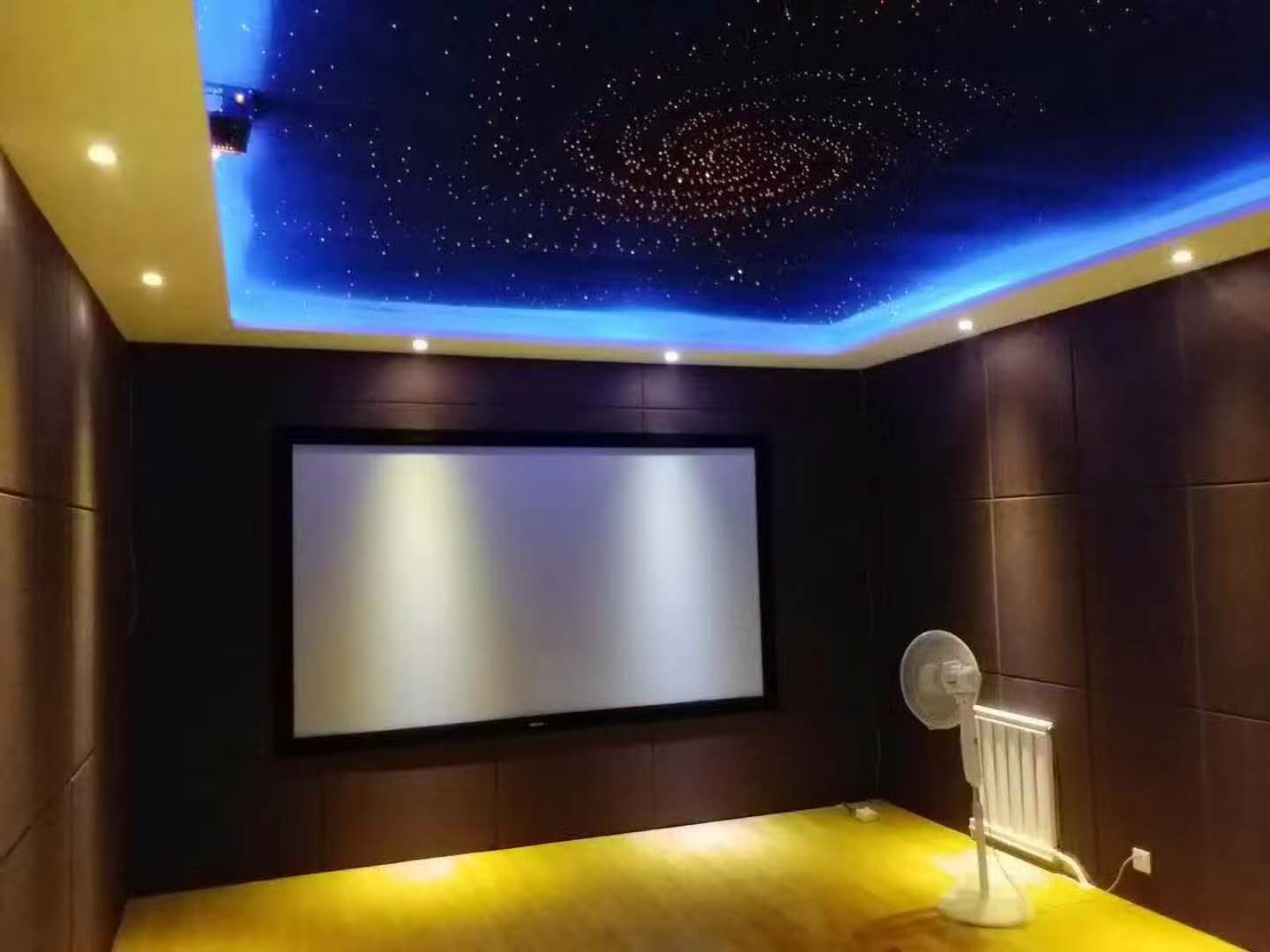 影院(图1)